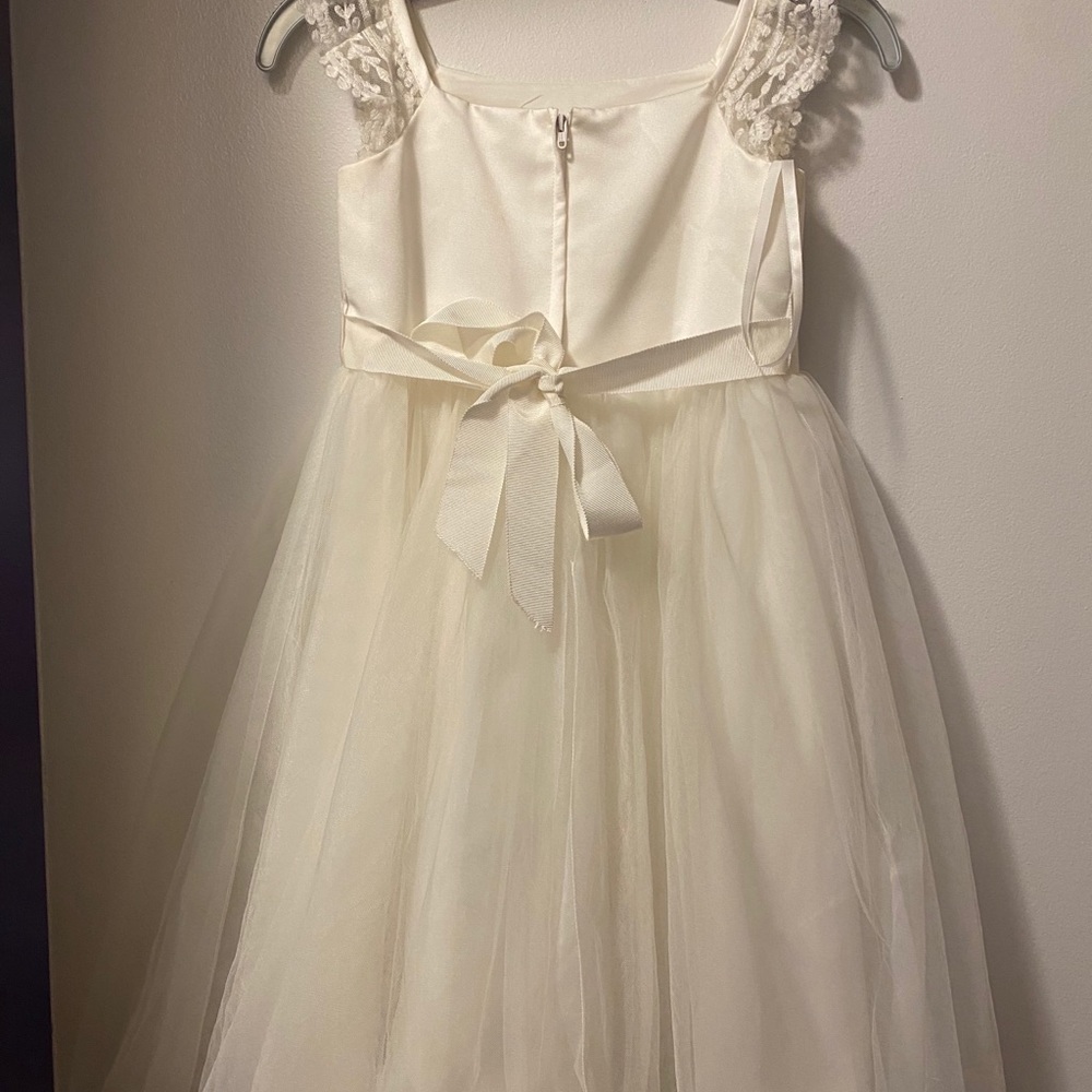 David’s Bridal Flower Girl Dress. Size 4